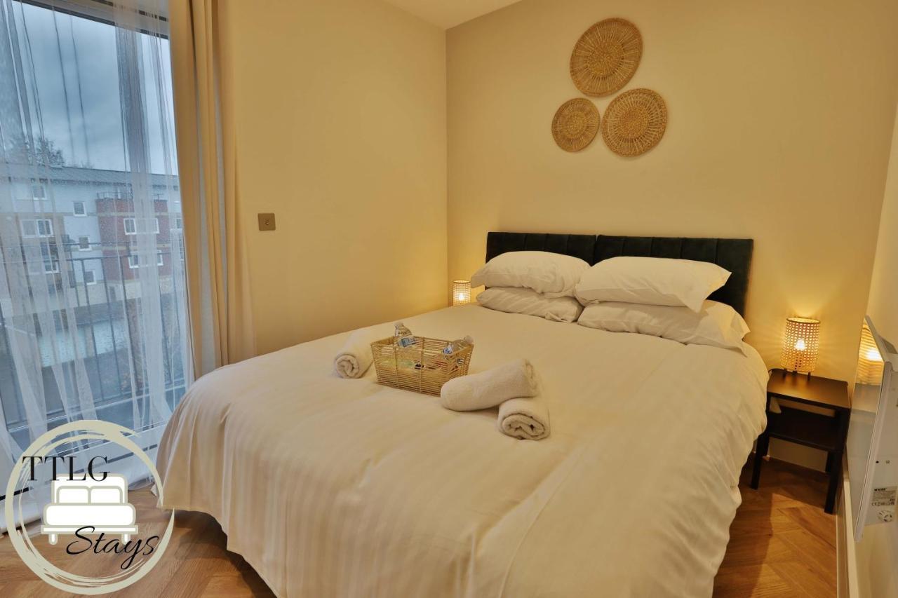 Modern City Escape By Ttlg Stays Rickmansworth Exterior foto
